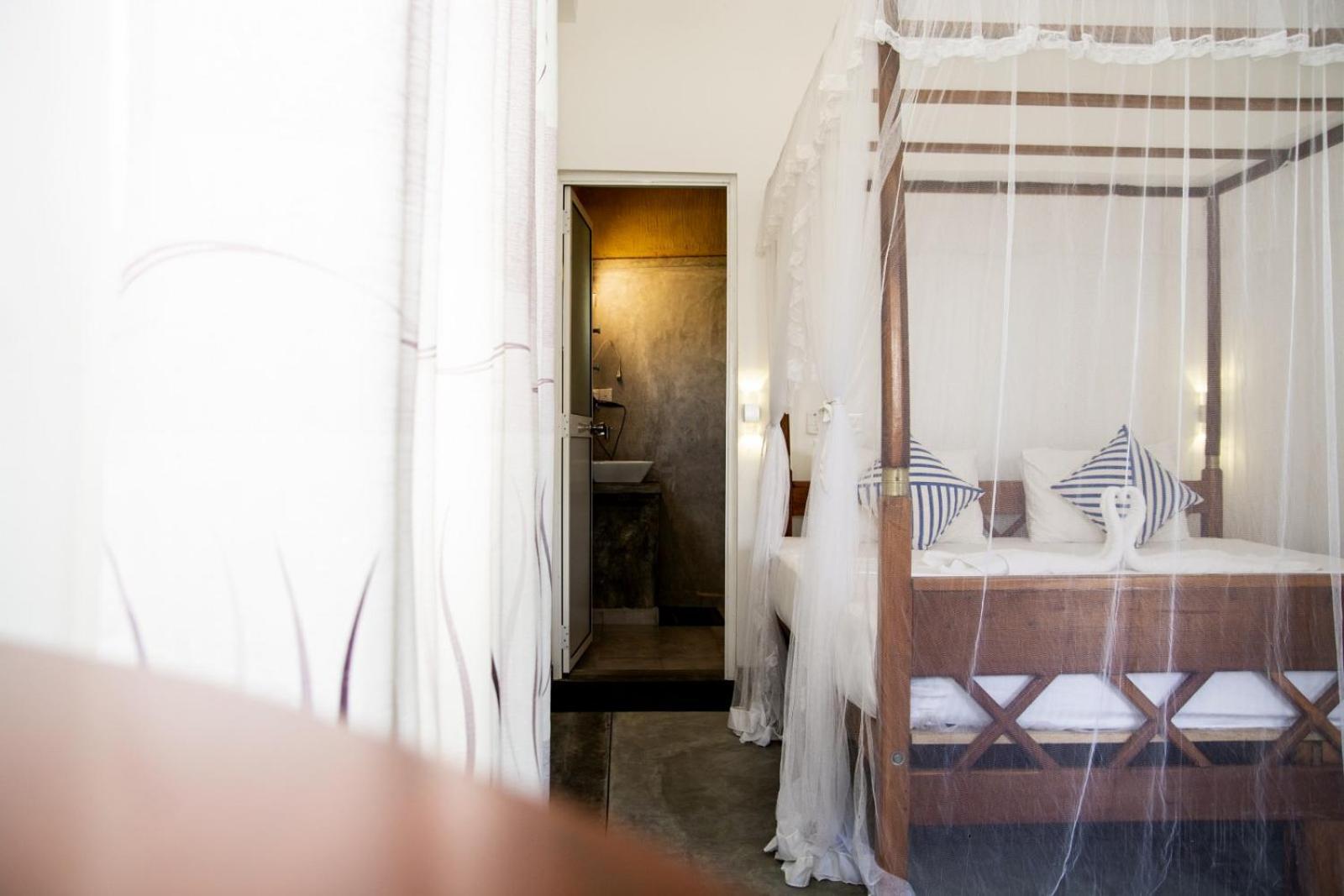 Coconut Style Restaurant&Milinda Guest Hotel Unawatuna Exterior foto