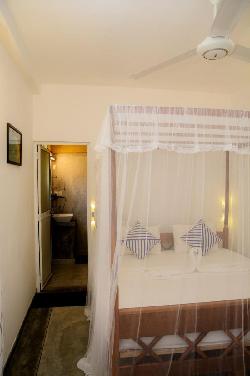 Coconut Style Restaurant&Milinda Guest Hotel Unawatuna Exterior foto