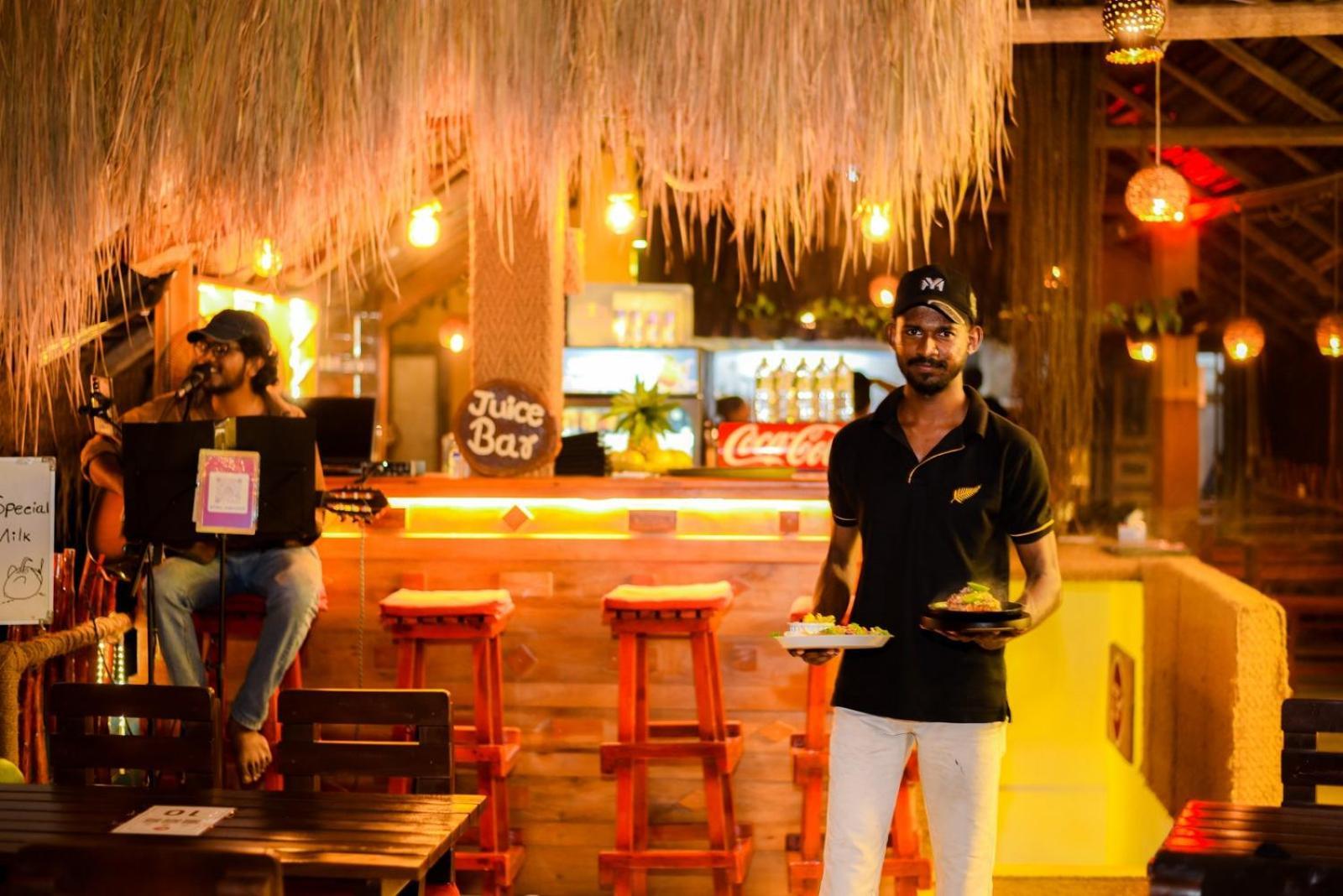 Coconut Style Restaurant&Milinda Guest Hotel Unawatuna Exterior foto