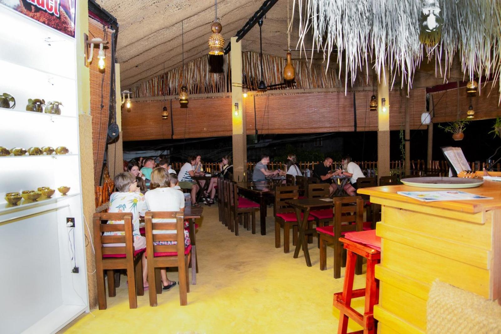 Coconut Style Restaurant&Milinda Guest Hotel Unawatuna Exterior foto