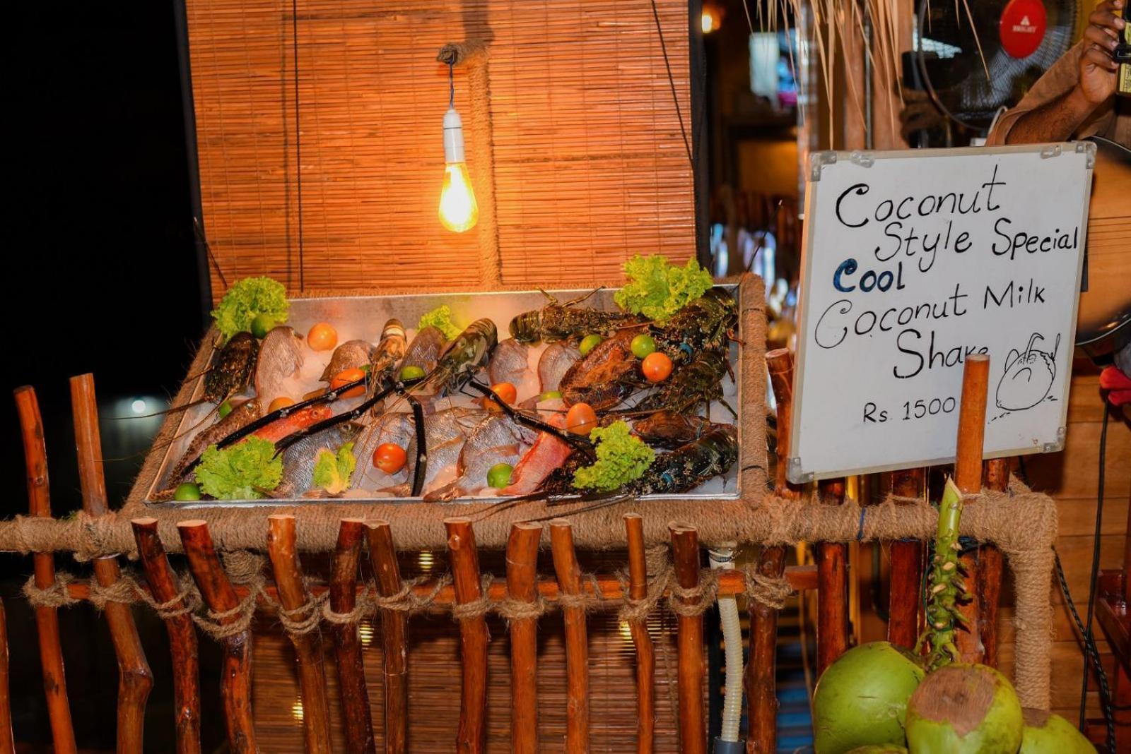 Coconut Style Restaurant&Milinda Guest Hotel Unawatuna Exterior foto