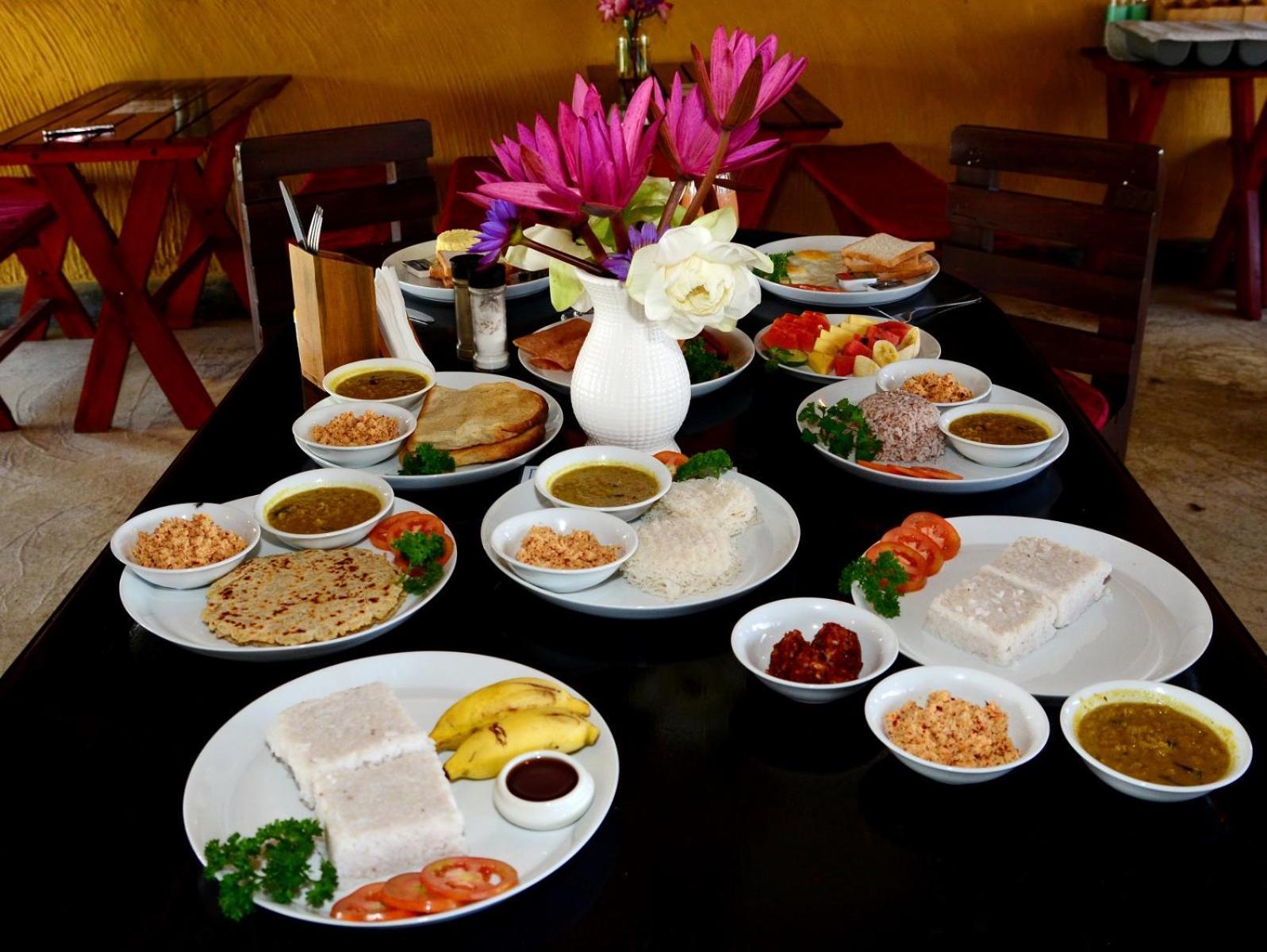 Coconut Style Restaurant&Milinda Guest Hotel Unawatuna Exterior foto
