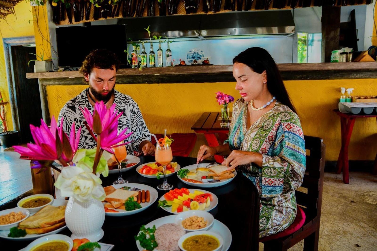 Coconut Style Restaurant&Milinda Guest Hotel Unawatuna Exterior foto